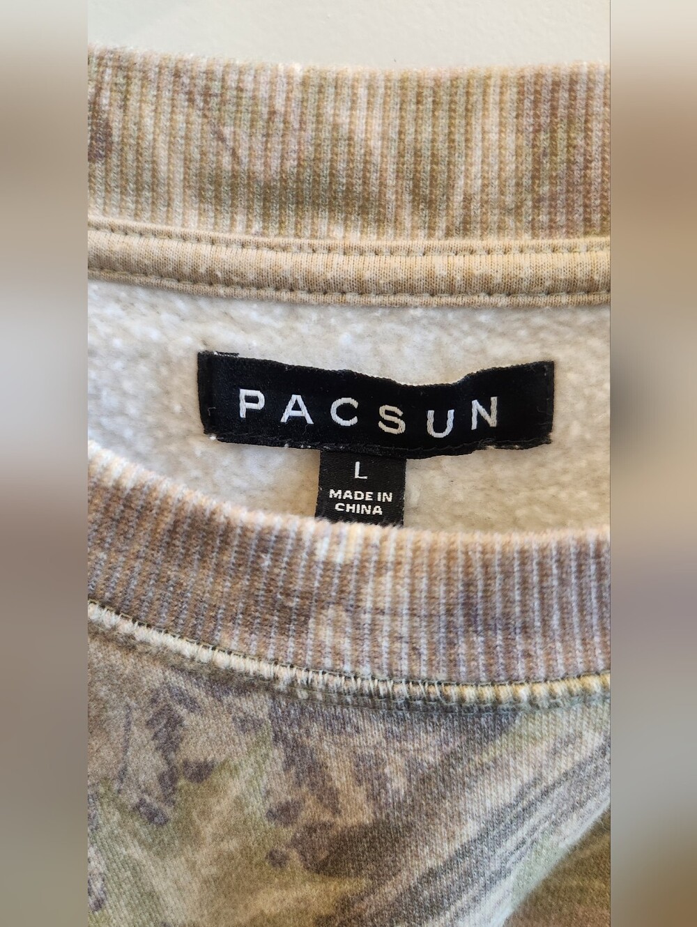 PacSun Camo Crewneck Sweatshirt in Earth Tones - Picture 3 of 4